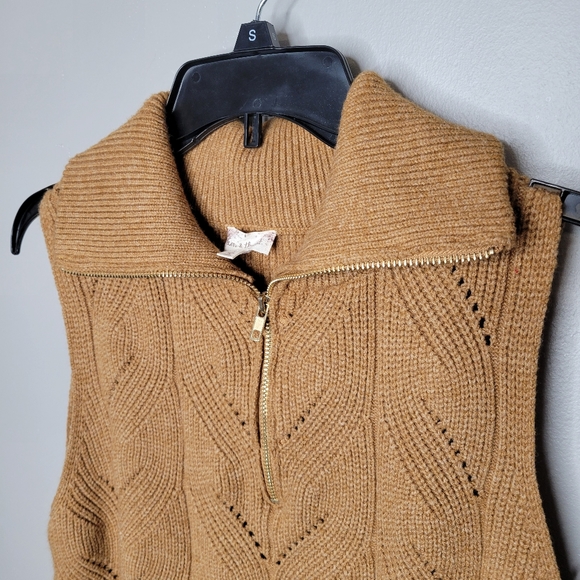 Hem & Thread Brown Sweater Vest Small - Picture 2 of 5